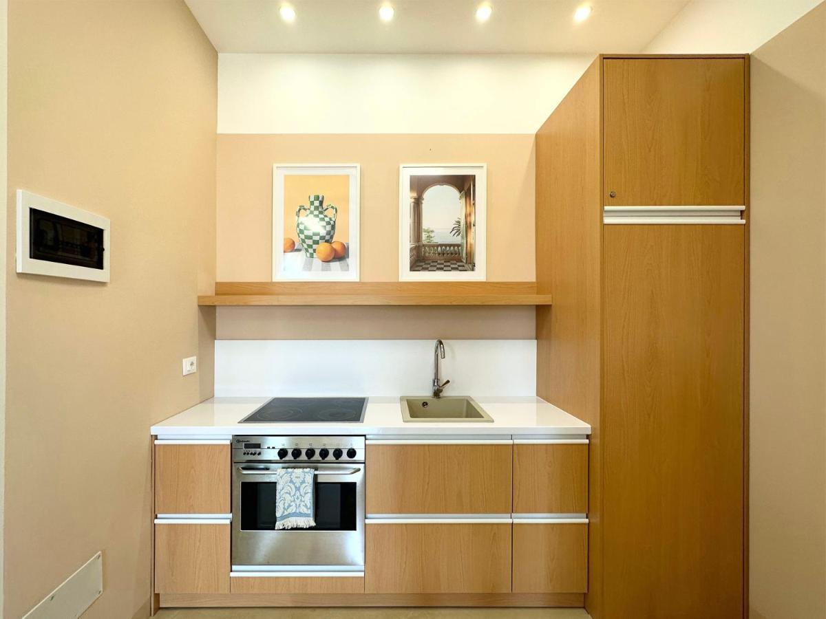 13 Eur For Monthly Stay - Home By The Sea - Hbs โกเลม ภายนอก รูปภาพ