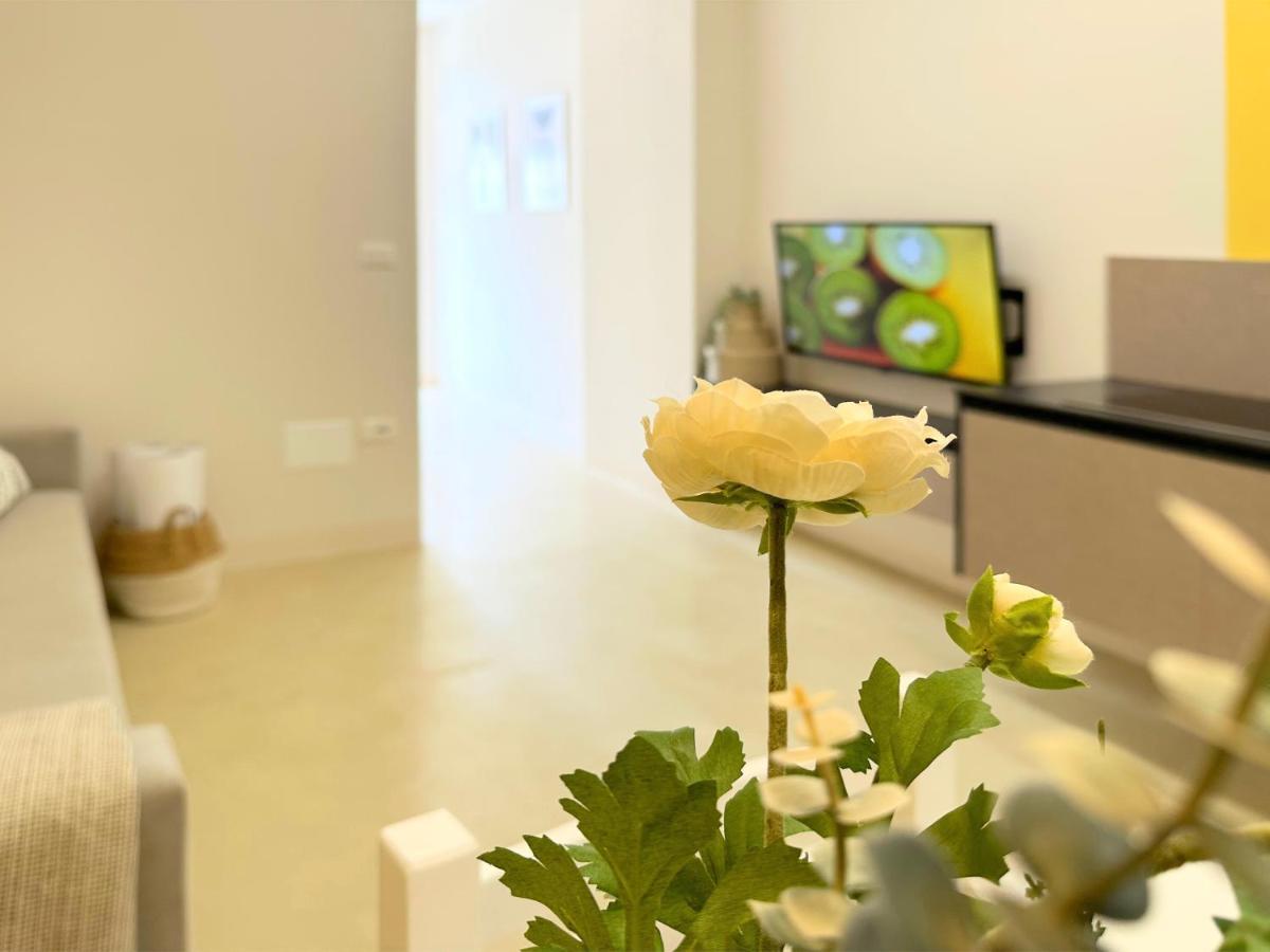 13 Eur For Monthly Stay - Home By The Sea - Hbs โกเลม ภายนอก รูปภาพ