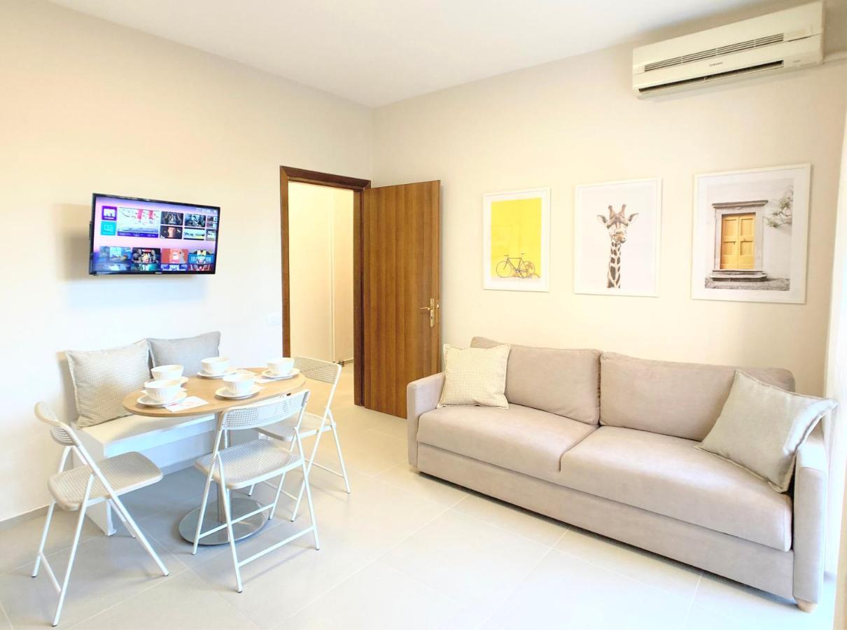 13 Eur For Monthly Stay - Home By The Sea - Hbs โกเลม ภายนอก รูปภาพ