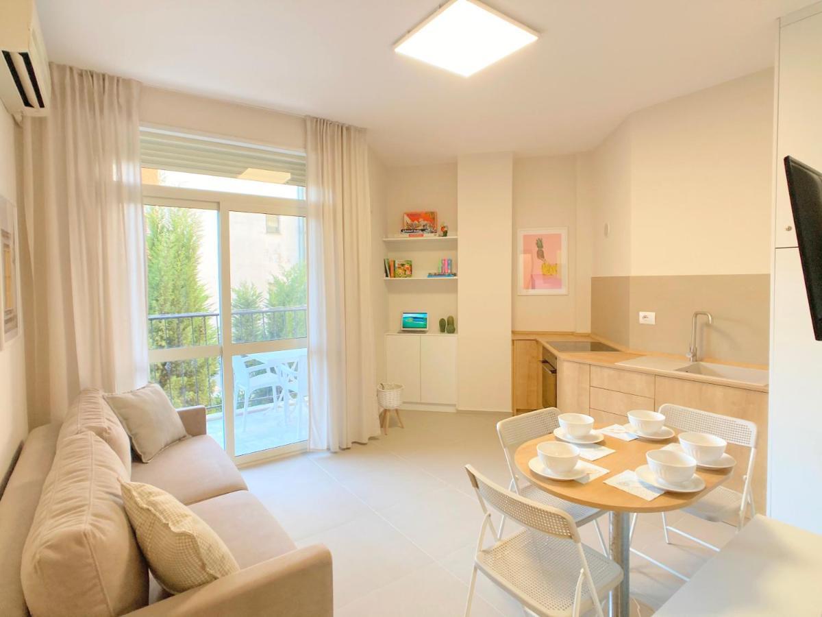 13 Eur For Monthly Stay - Home By The Sea - Hbs โกเลม ภายนอก รูปภาพ