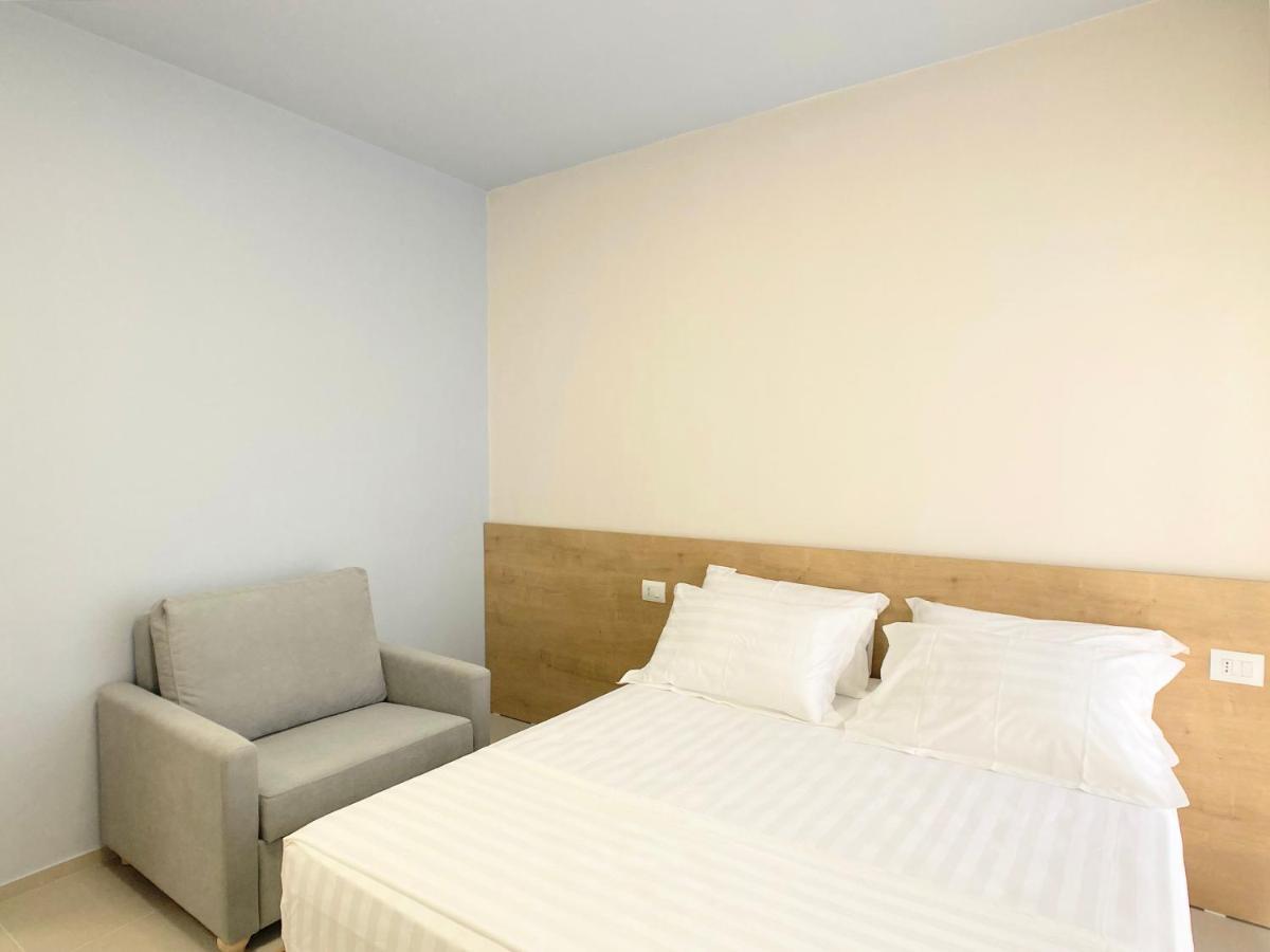 13 Eur For Monthly Stay - Home By The Sea - Hbs โกเลม ภายนอก รูปภาพ
